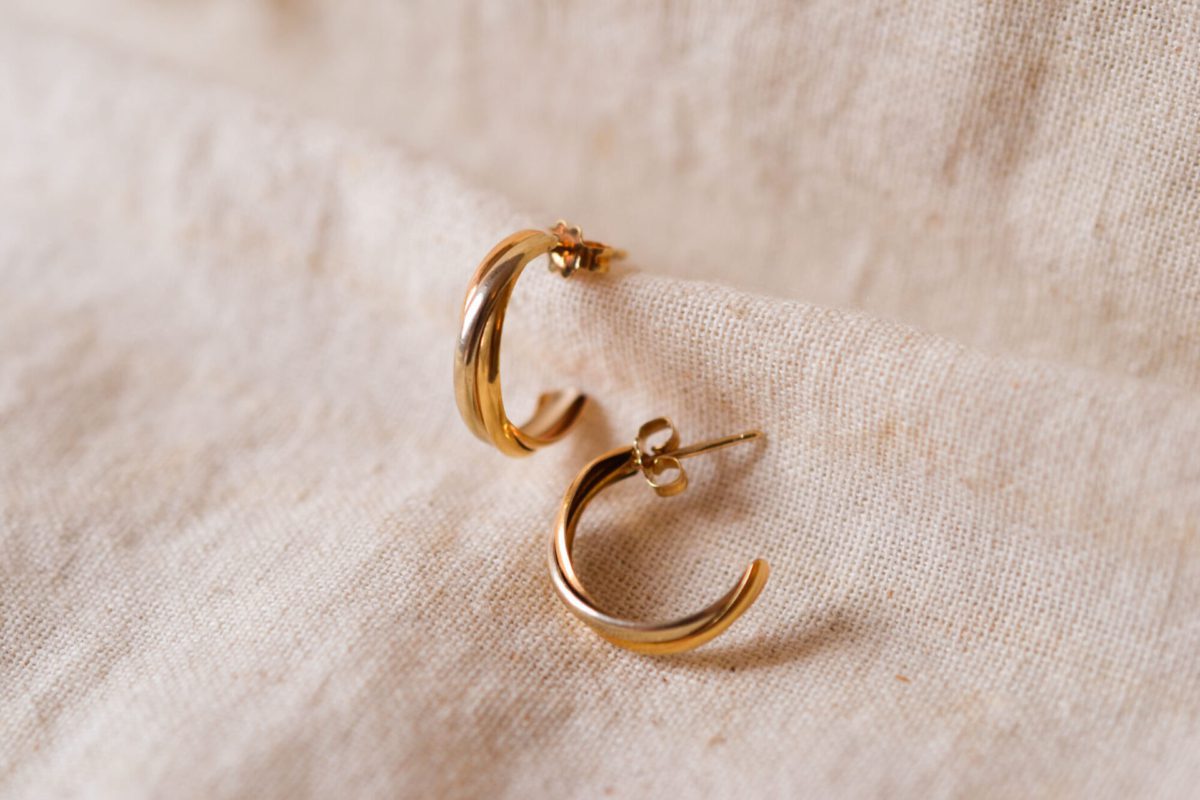 Demi créoles en Or jaune et Or blanc 18 carats