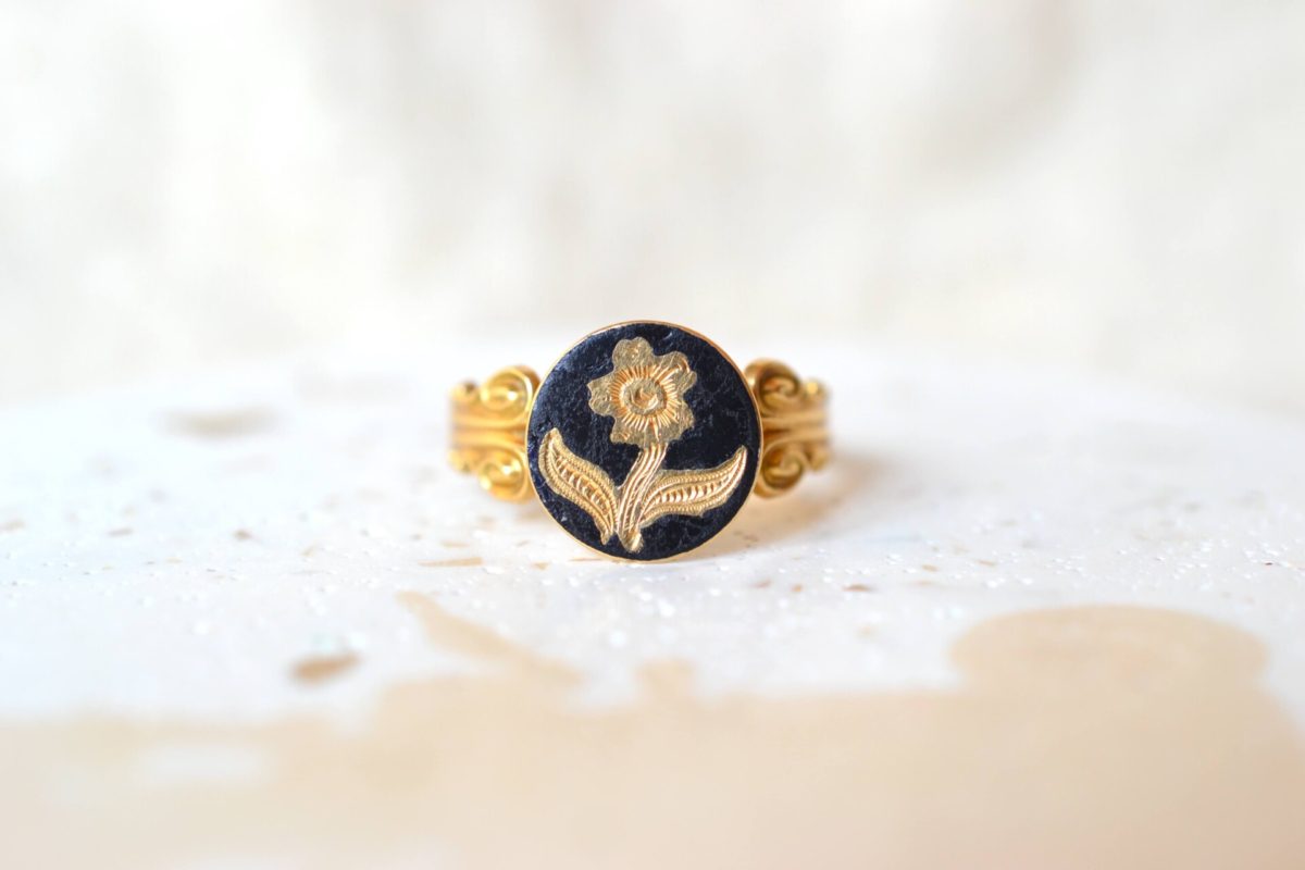 bague onyx fleur