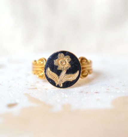 bague onyx fleur