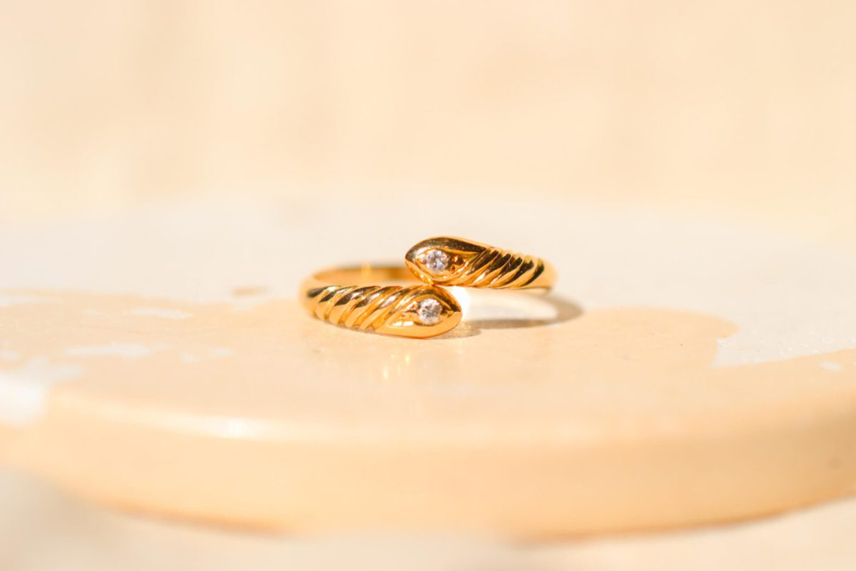 Bague Serpent en Or jaune 18 carats sertie de Diamants