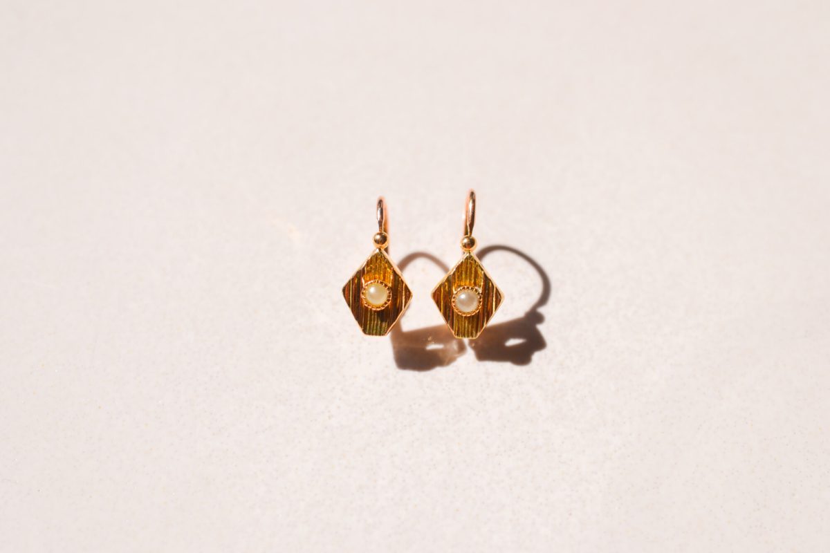 Dormeuses géométriques en Or jaune 18 carats