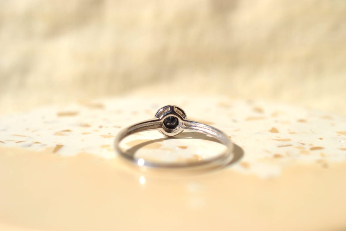 bague diamant noir