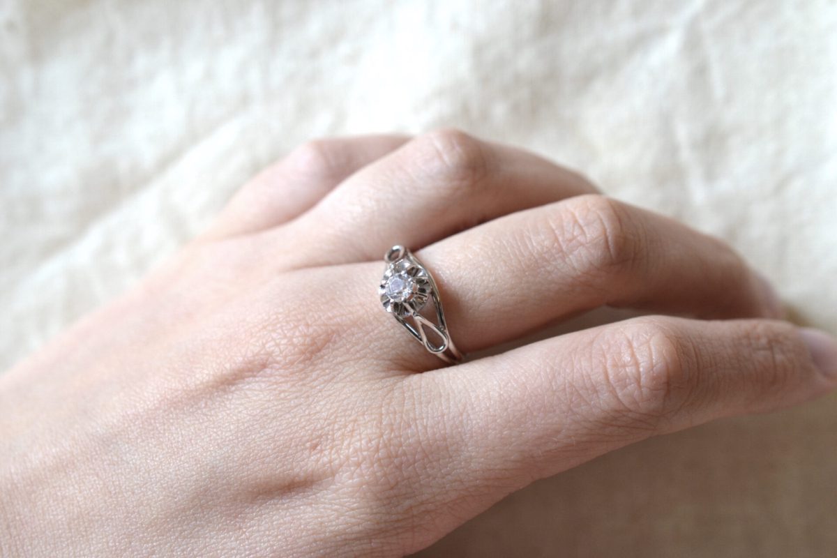 bague fleur or blanc