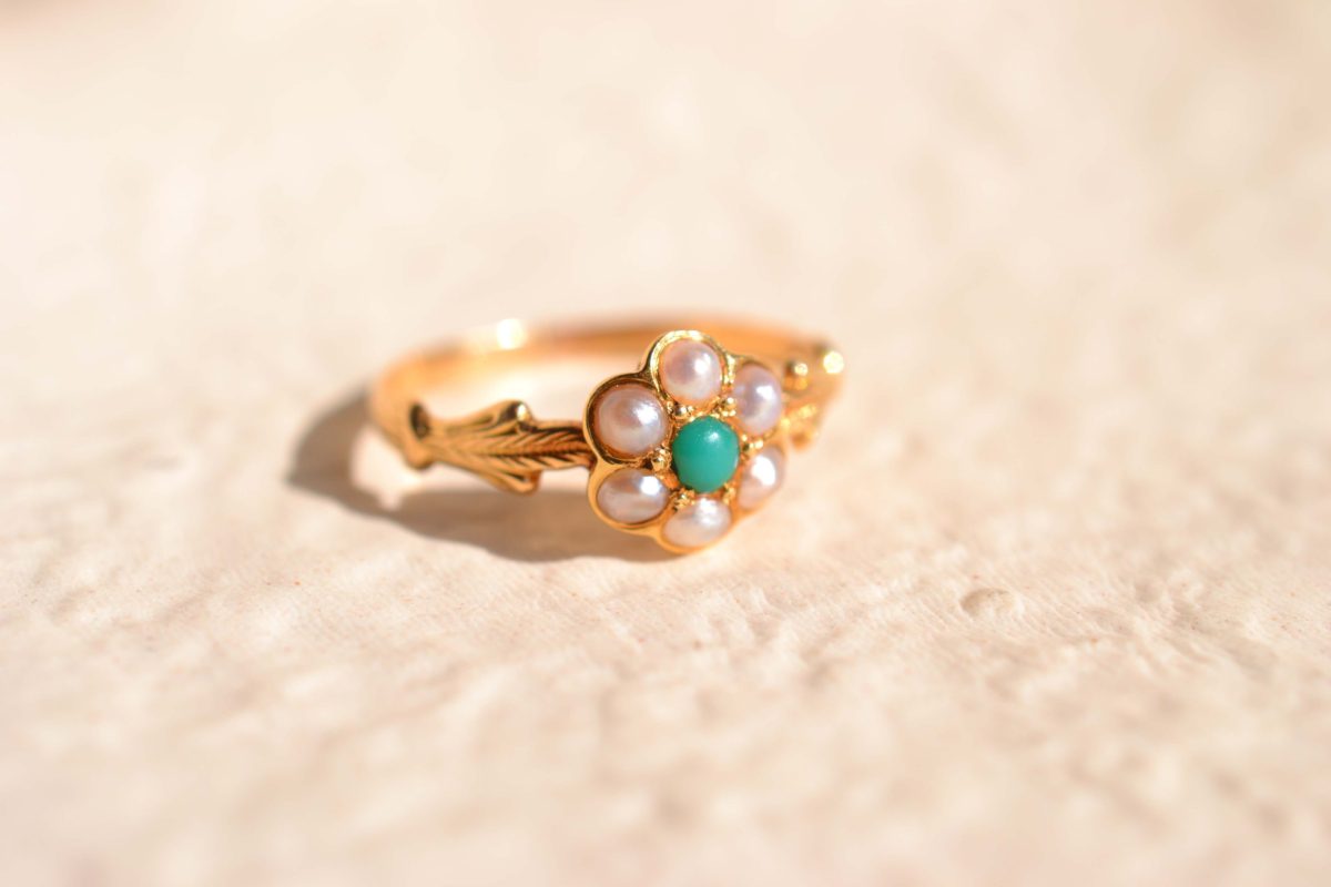 bague fleur perles