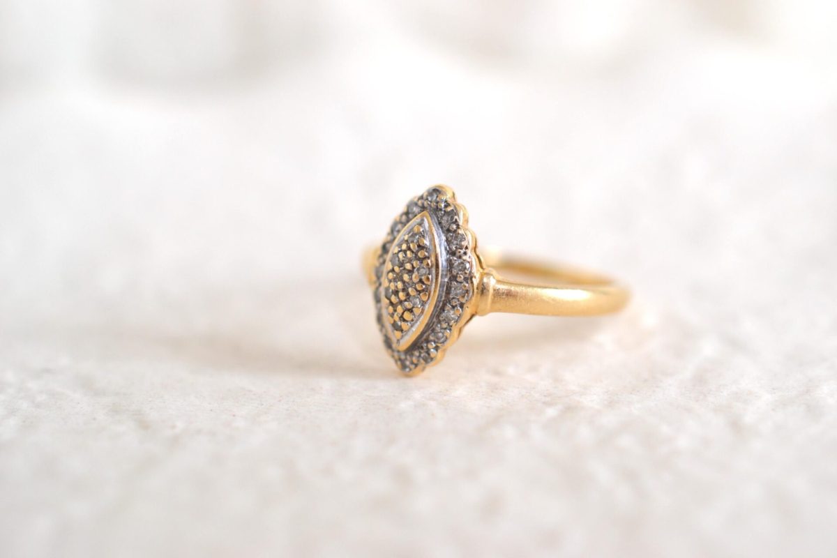 bague navette diamants