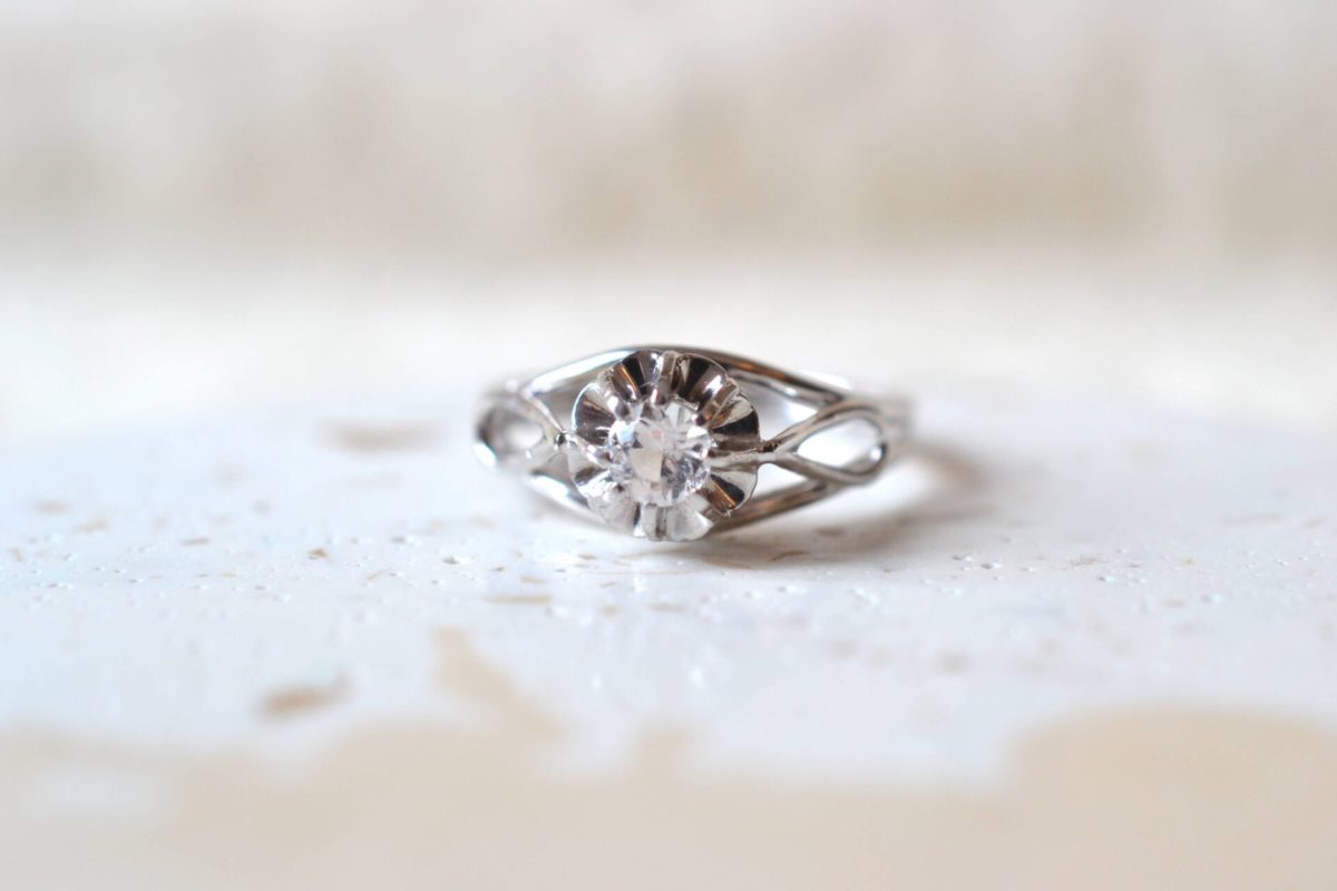 bague or blanc oxyde