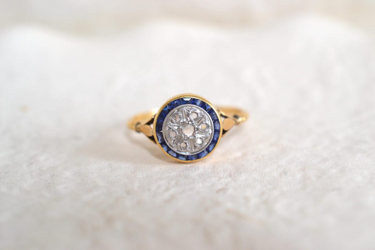 bague ronde saphirs de synthese diamants
