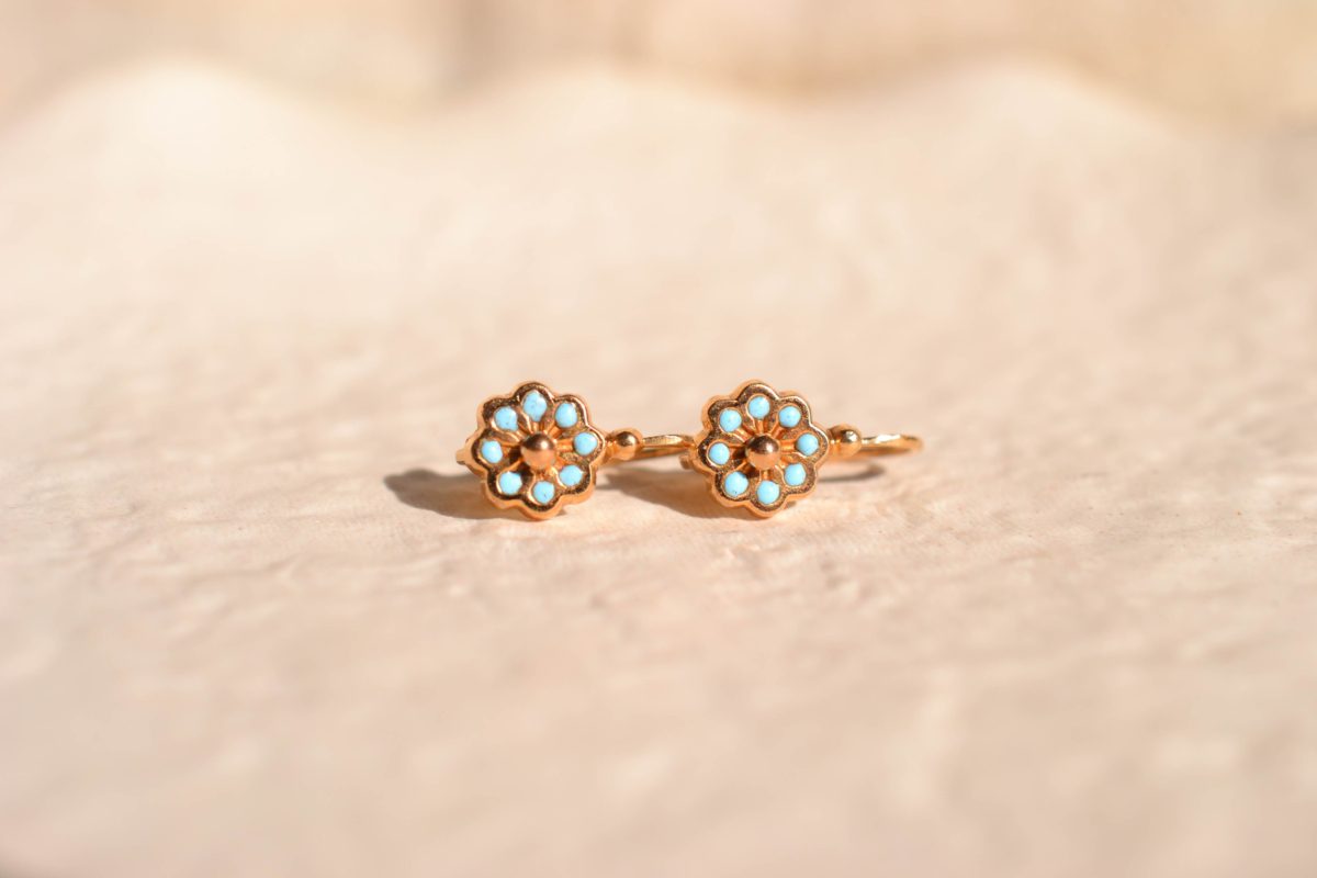 dormeuses turquoises fleurs