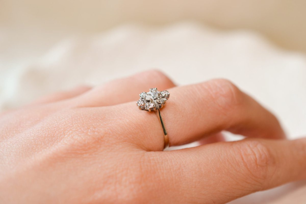 Bague de fiançailles Vintage en Or blanc 18 carats sertie de Diamants