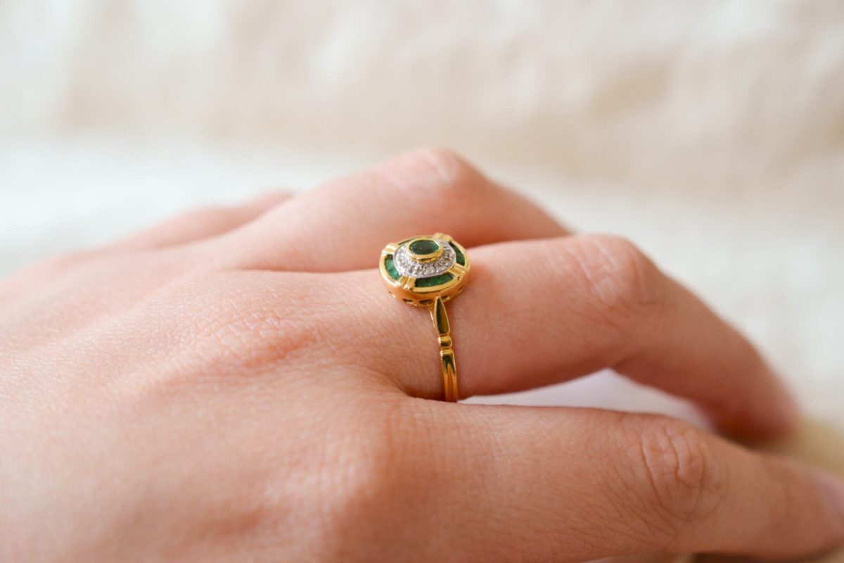 Bague de fiançailles Vintage en Or jaune 18 carats sertie d'Emeraudes et de Diamants