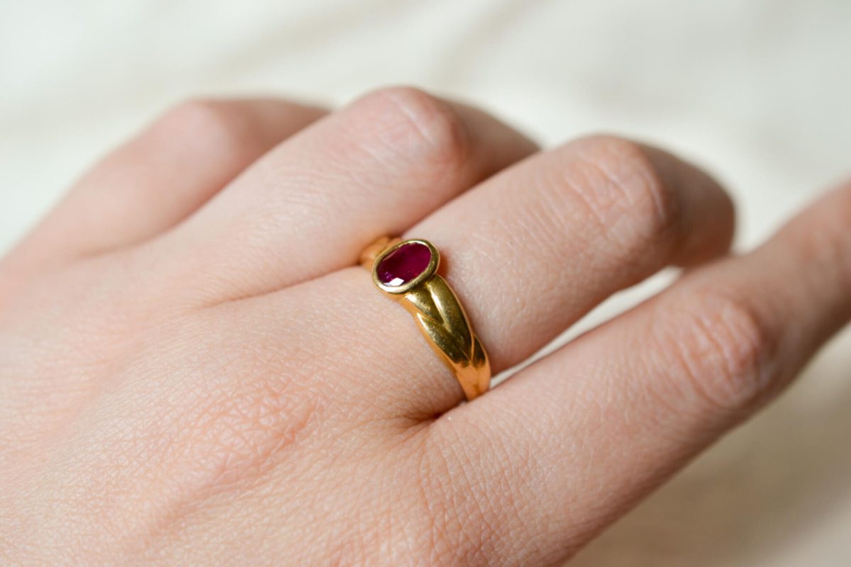 Bague de fiançailles Vintage en Or jaune 18 carats sertie d'un Rubis