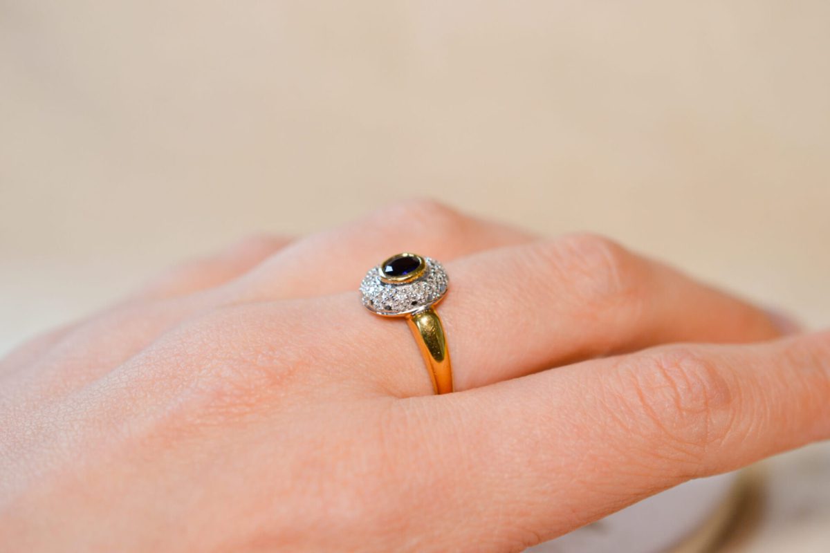 Bague de fiançailles Vintage en Or jaune 18 carats sertie d'un Saphir et de Diamants