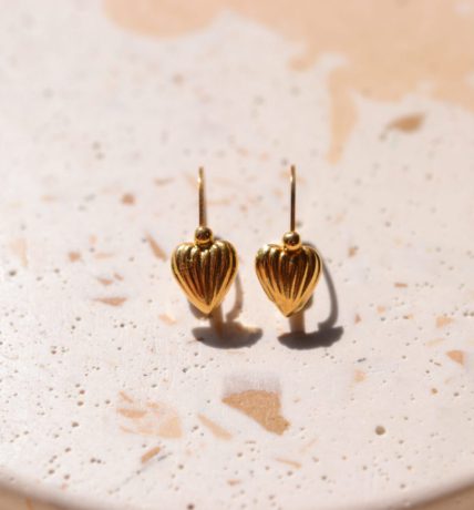 Dormeuses coeurs en Or jaune 18 carats
