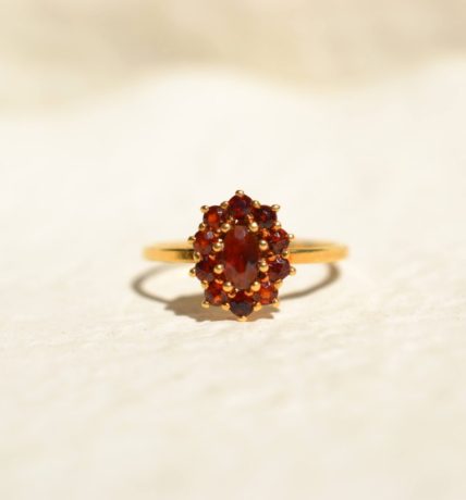 bague marguerite grenats