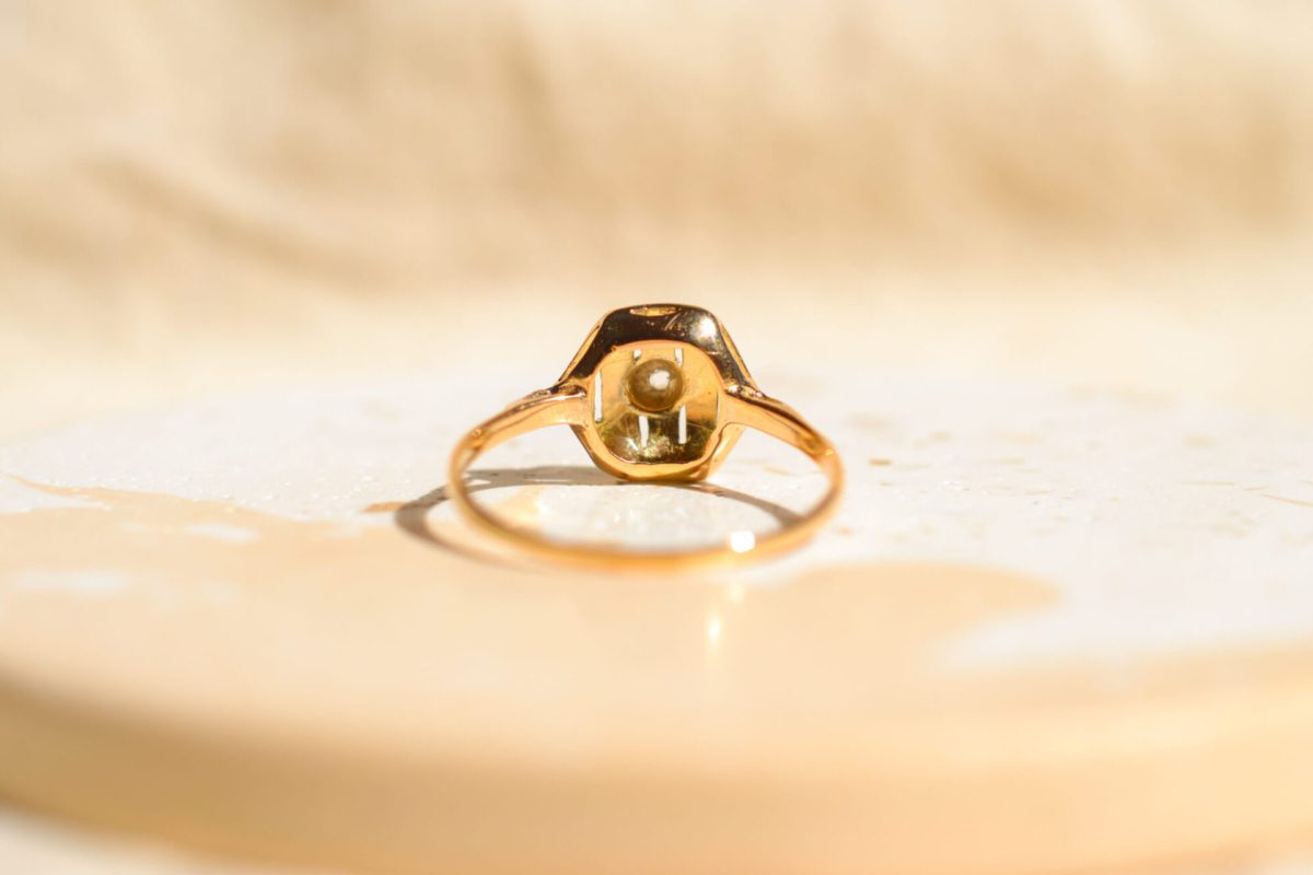 Bague Art Déco Vintage 2 Ors sertie d'un Diamant