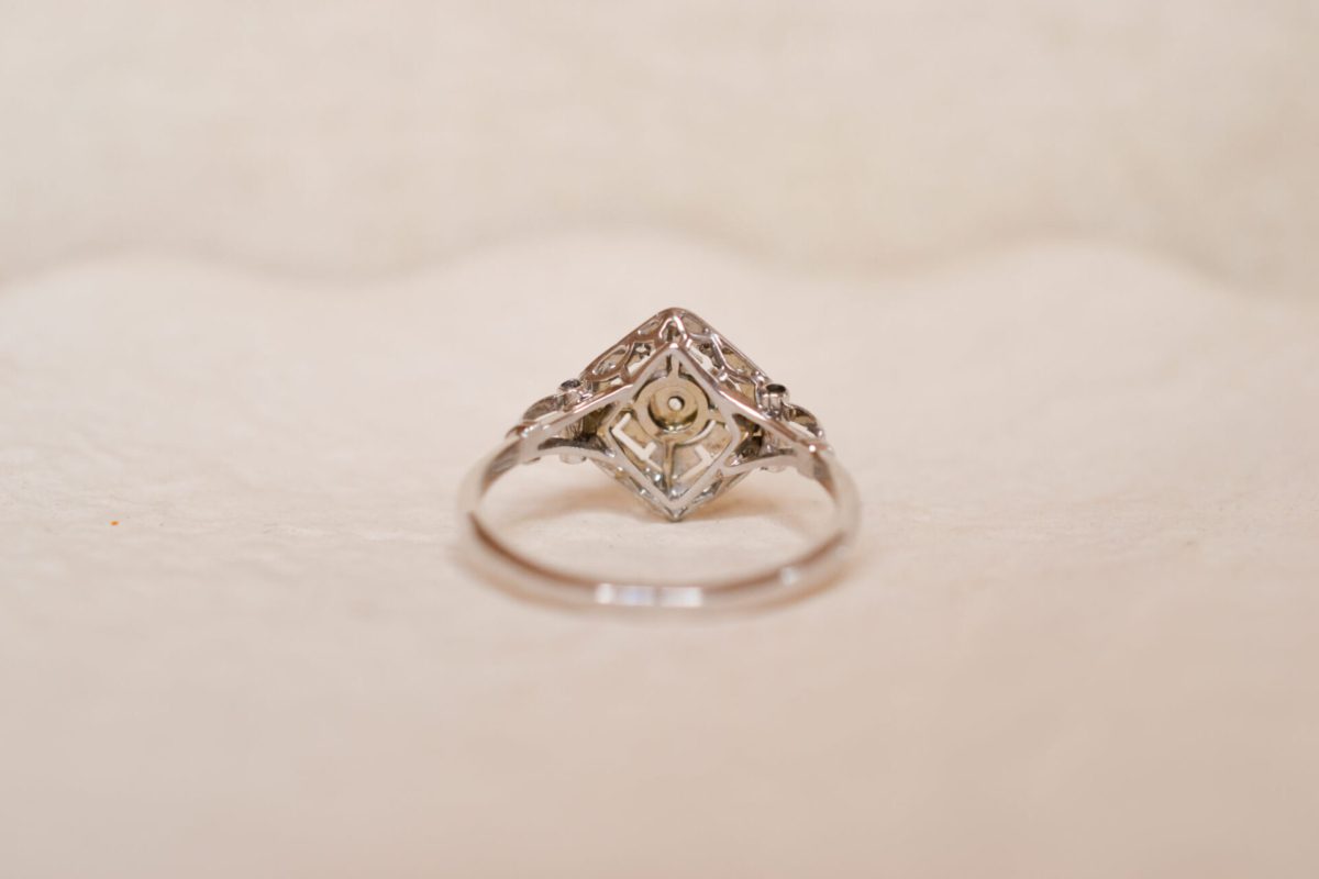 Bague ancienne Oxydes