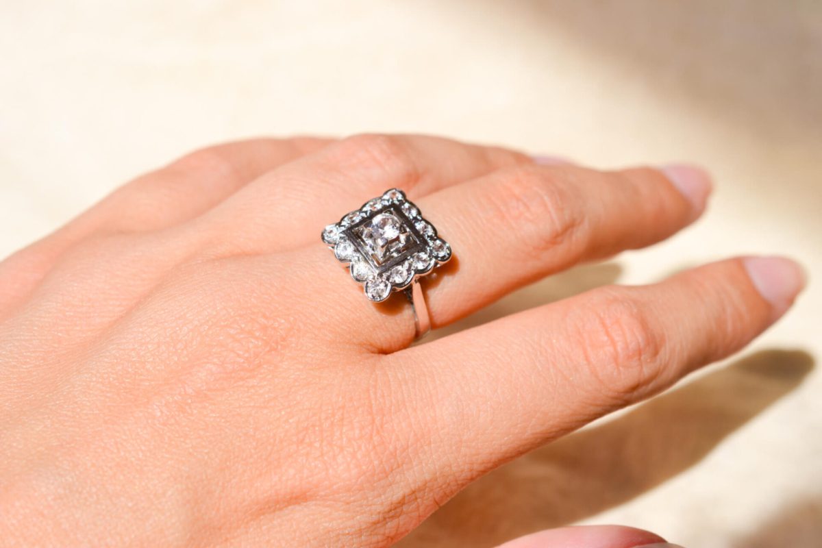 Bague de fiançailles Vintage en Or blanc 18 carats sertie d'Oxydes