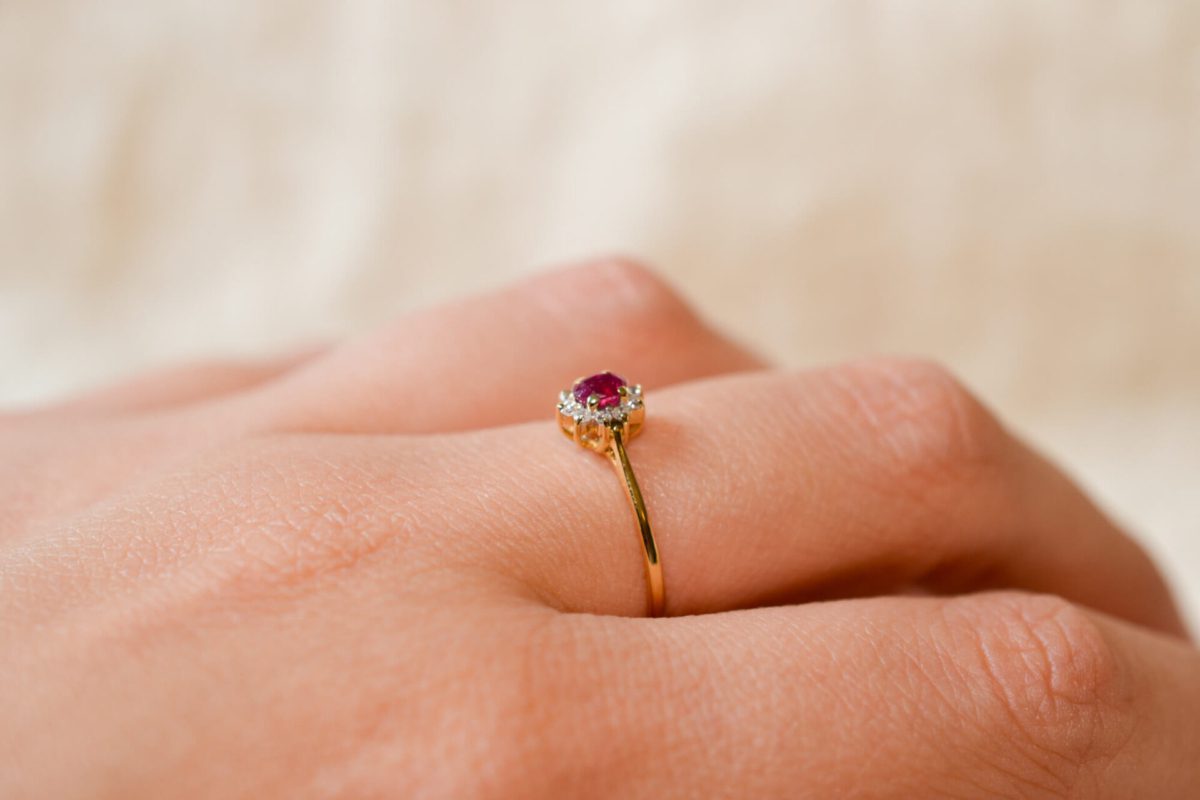 Bague de fiançailles Vintage en Or jaune 18 carats sertie d'un Rubis et de Diamants
