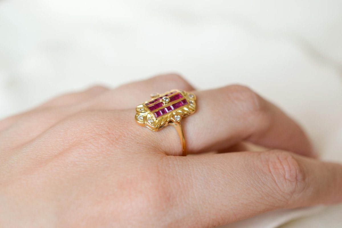 Bague de fiançailles Vintage en Or jaune 18 carats sertie de Rubis et de Diamants
