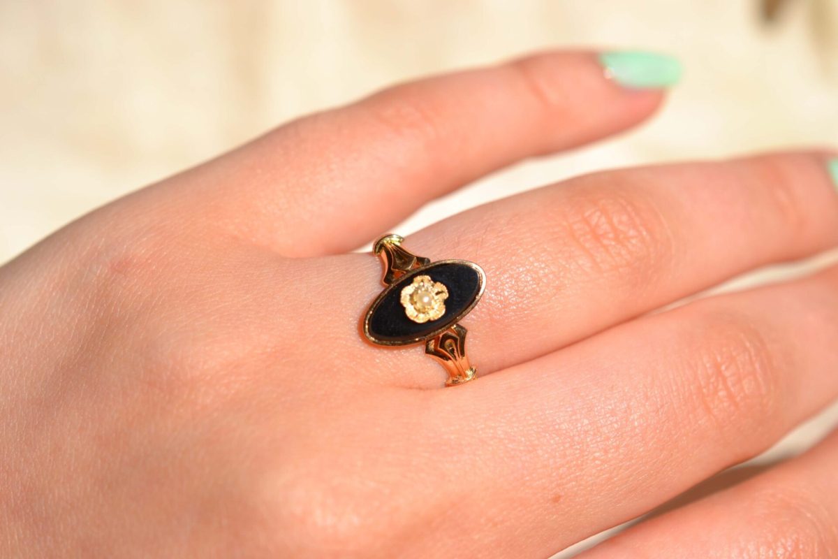 bague onyx fleur