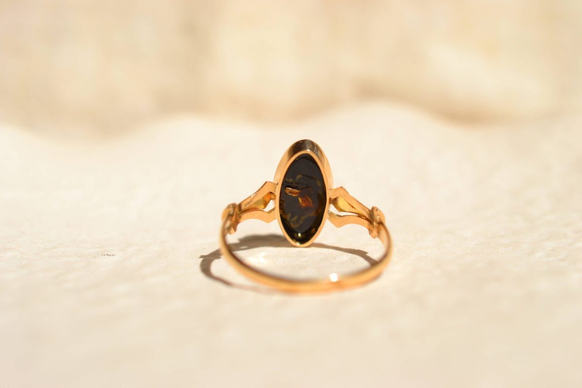 bague pierre noir or 18k