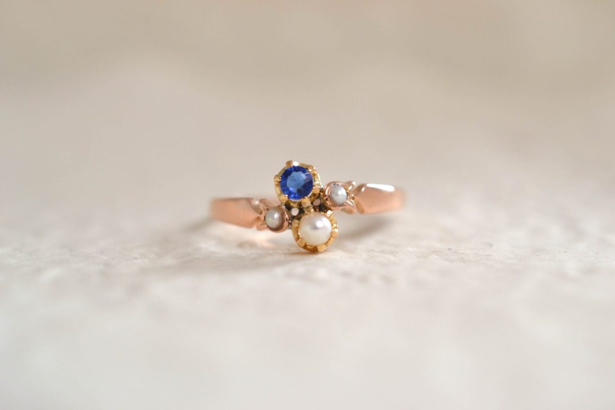 bague saphir et perles