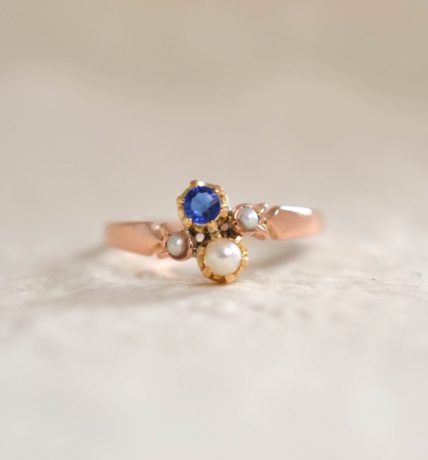 bague saphir et perles
