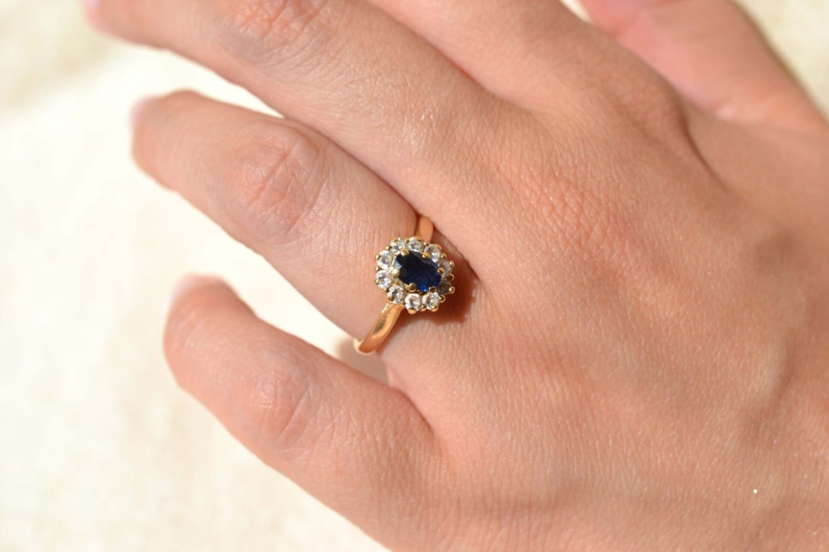 Bague fleur saphir oxydes
