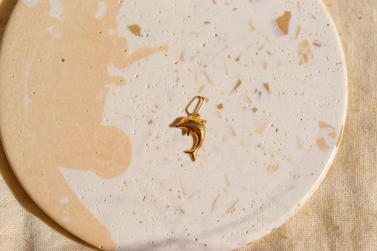 Pendentif dauphin en Or jaune 18 carats