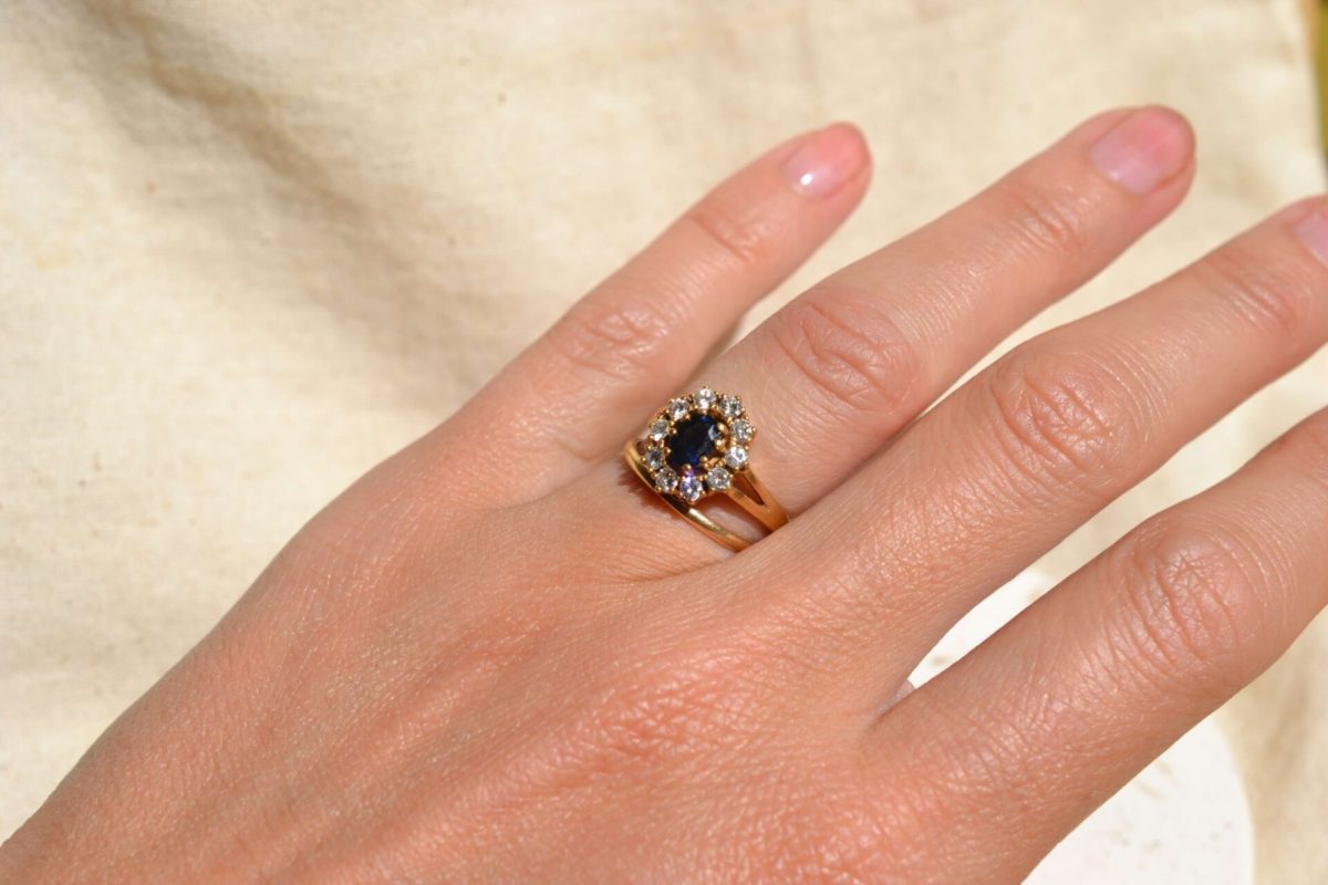 bague de fiançailles saphir diamants