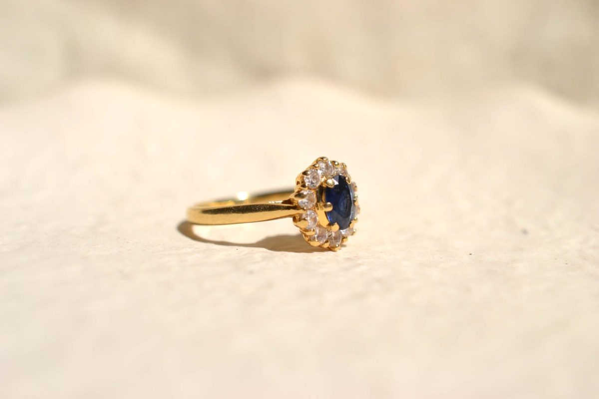 bague de fiançailles saphir et diamants