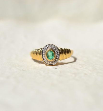 bague émeraude diamants