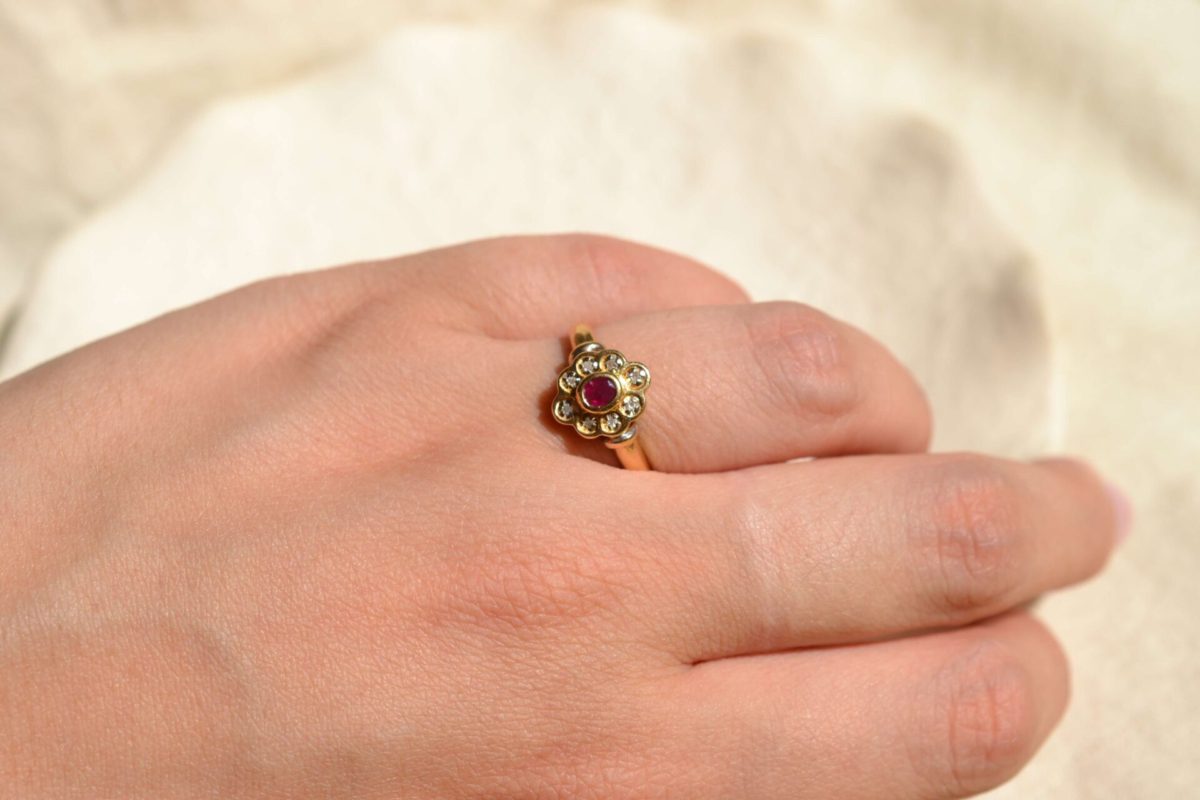 bague fleur ancienne