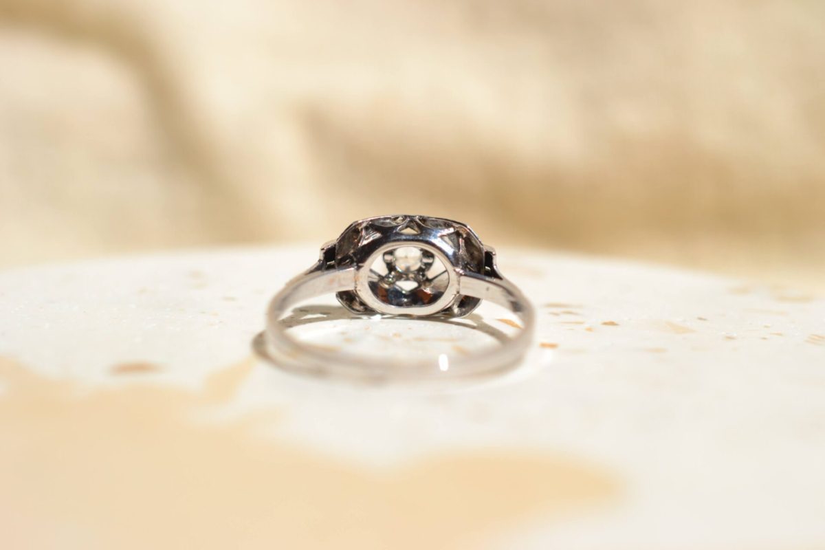 bague or blanc vintage