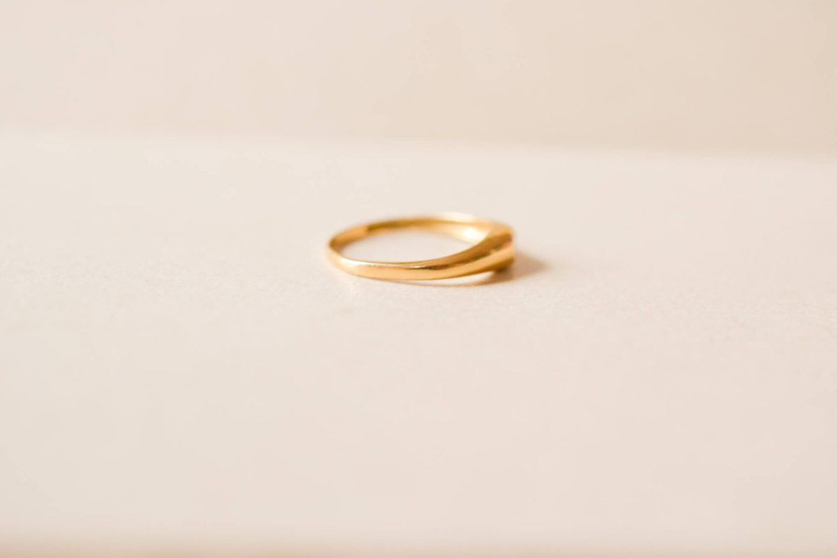 Bague jonc saphir