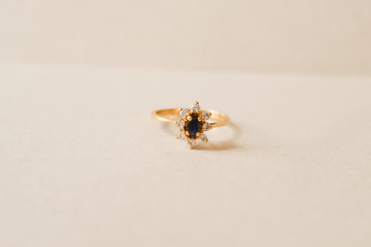 Bague marguerite saphir