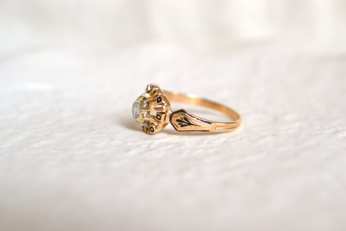 bague ancienne émail