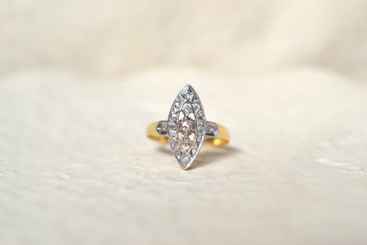 bague navette diamants ancienne