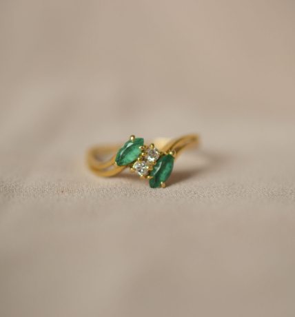 Bague Or Jaune Émeraude et Diamants
