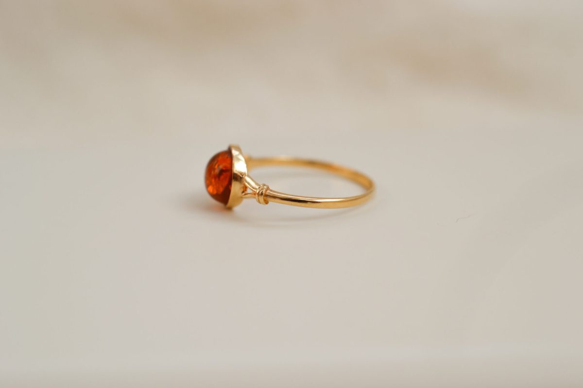 Bague Solitaire cabochon Ambre