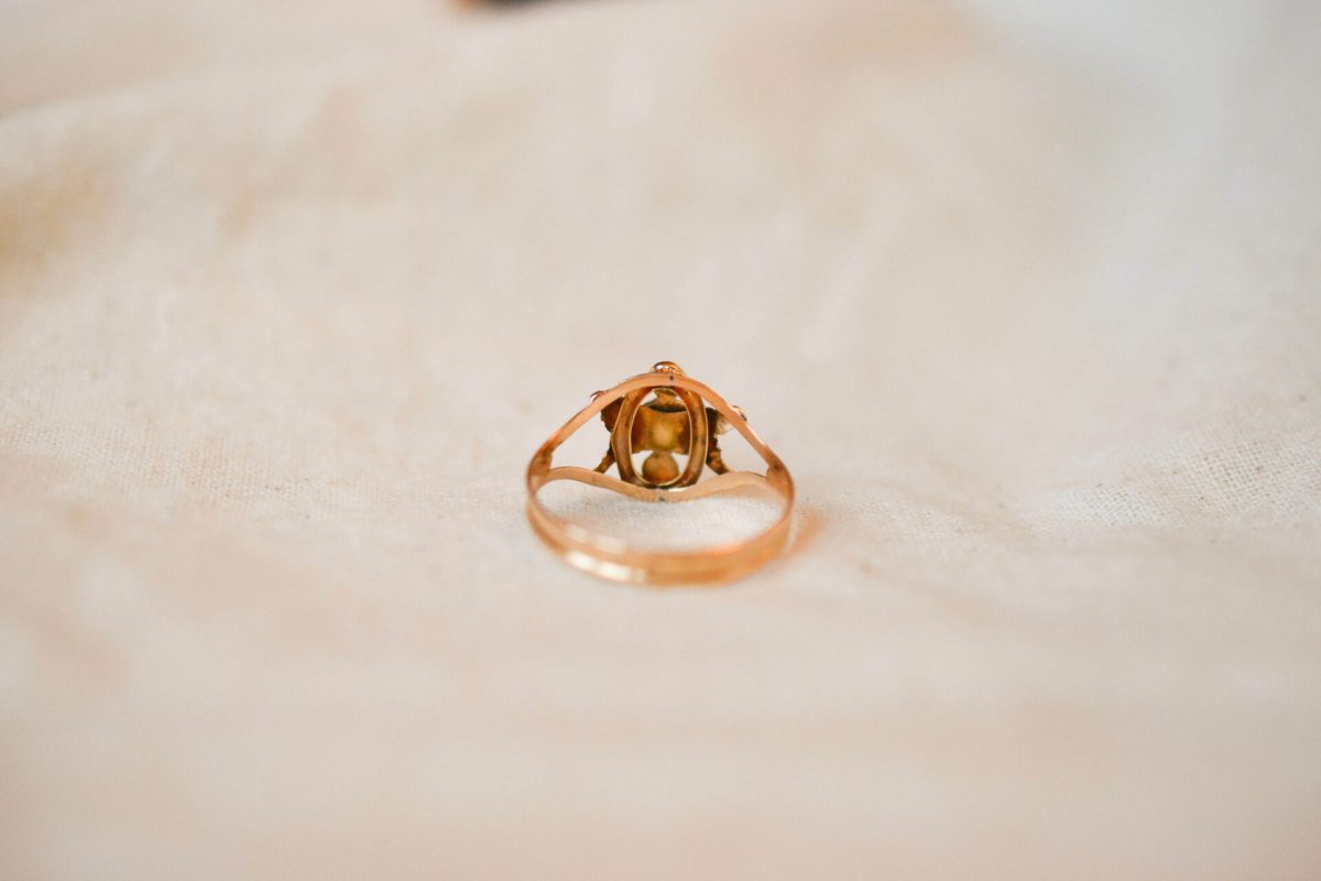 Bague ancienne or jaune 18 carats