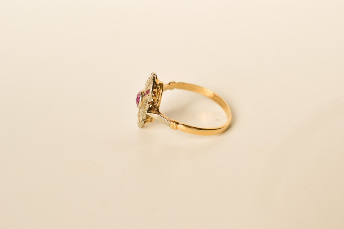 Bague Rubis Synthétique Verneuil et Diamants