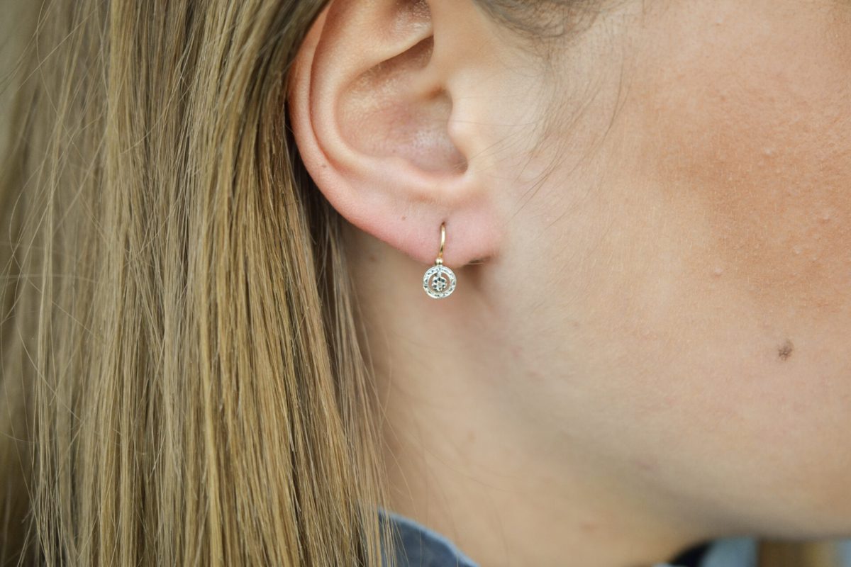 Boucles d'oreilles anciennes Or jaune et blanc