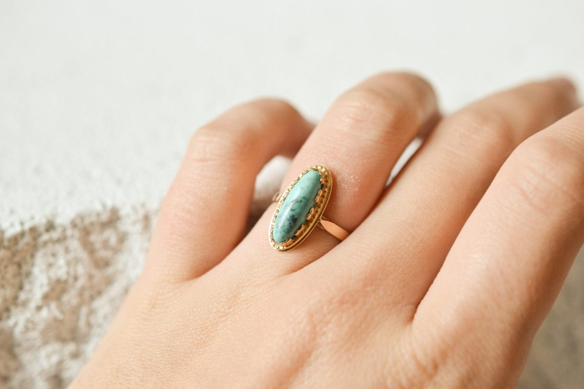 bague turquoise navette vintage en Or 18 carats