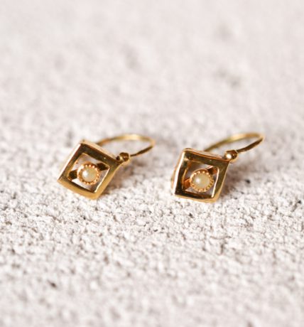 dormeuses bijou ancien et éthique en or jaune et perle