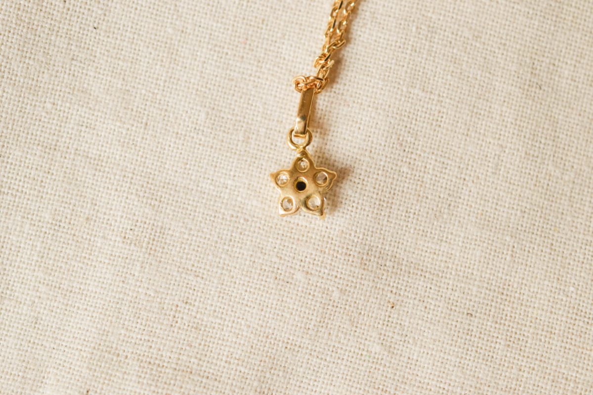Pendentif ancien fleur saphir et oxydes