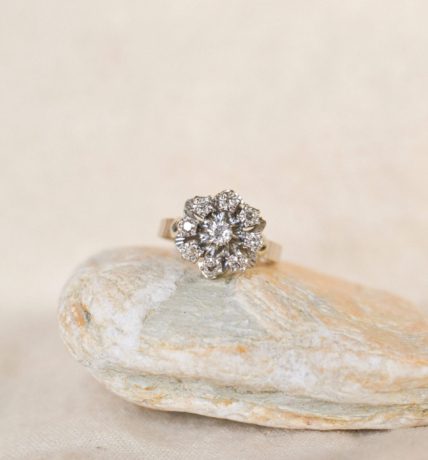 Bague fleur Or blanc et Diamants