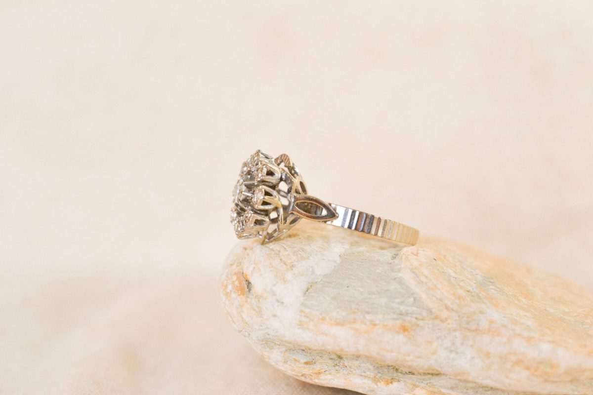 Bague fleur Or blanc et Diamants