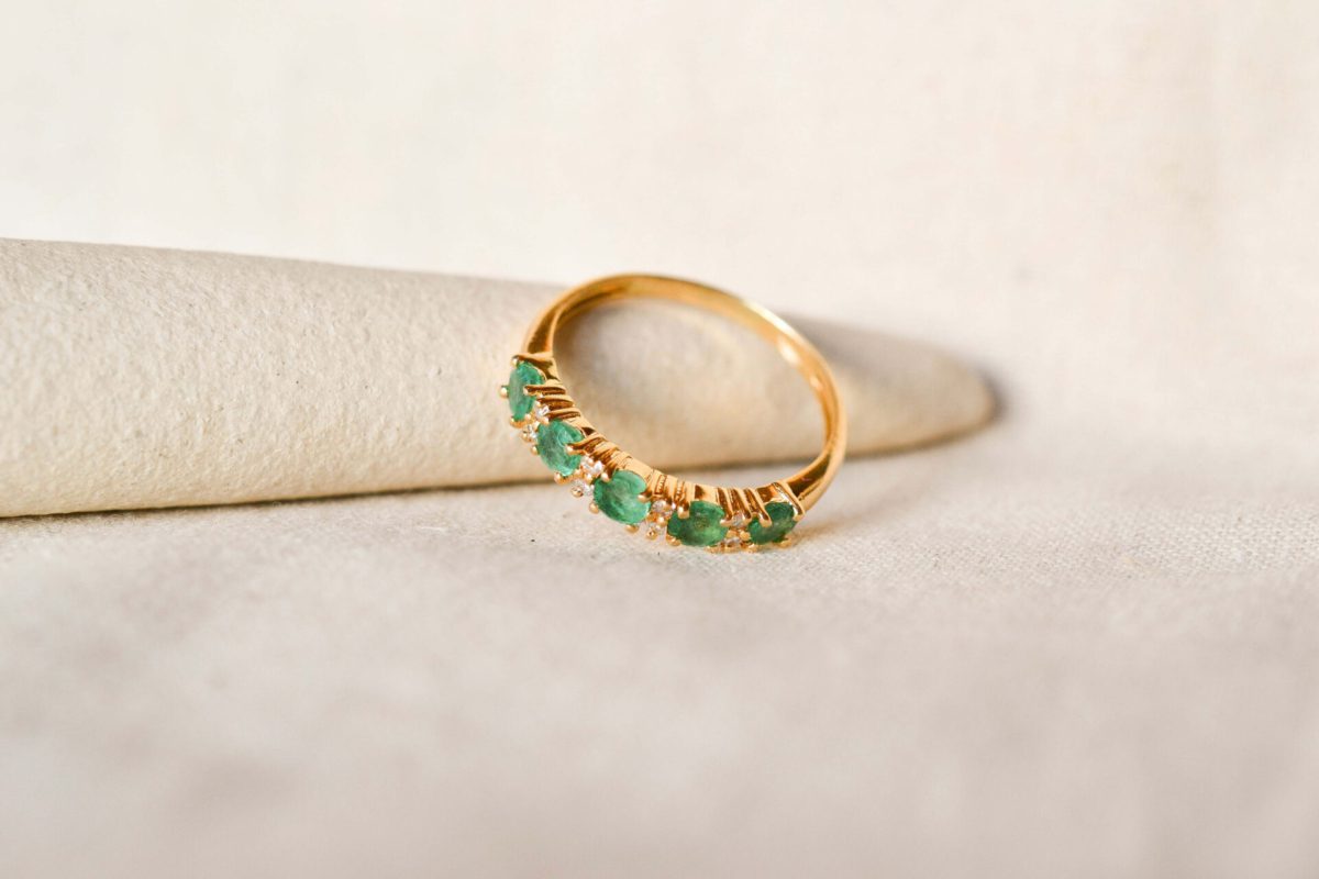 alliance vintage émeraude et diamants